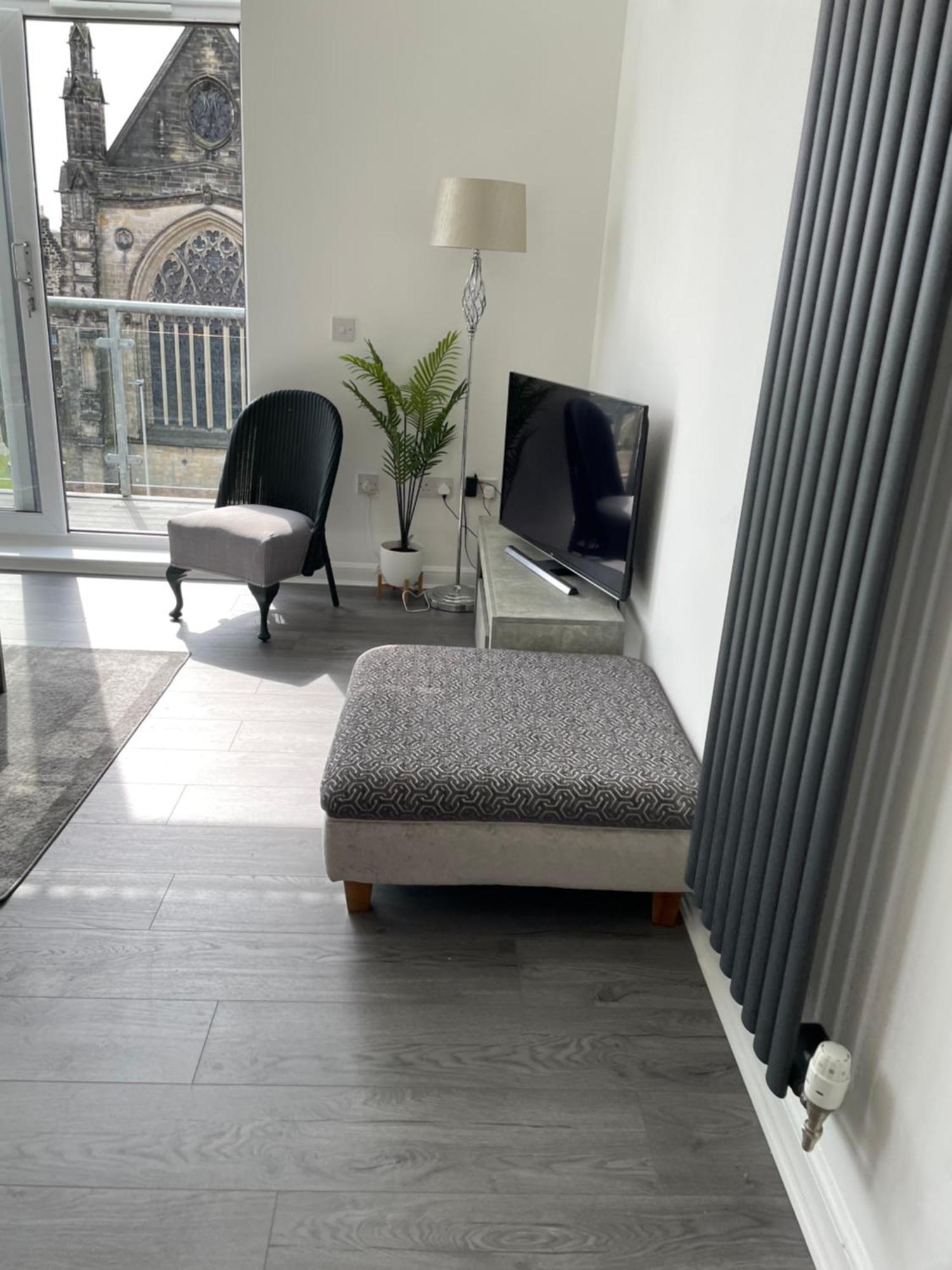 The Paisley Penthouse - Abbey View Apartman Kültér fotó