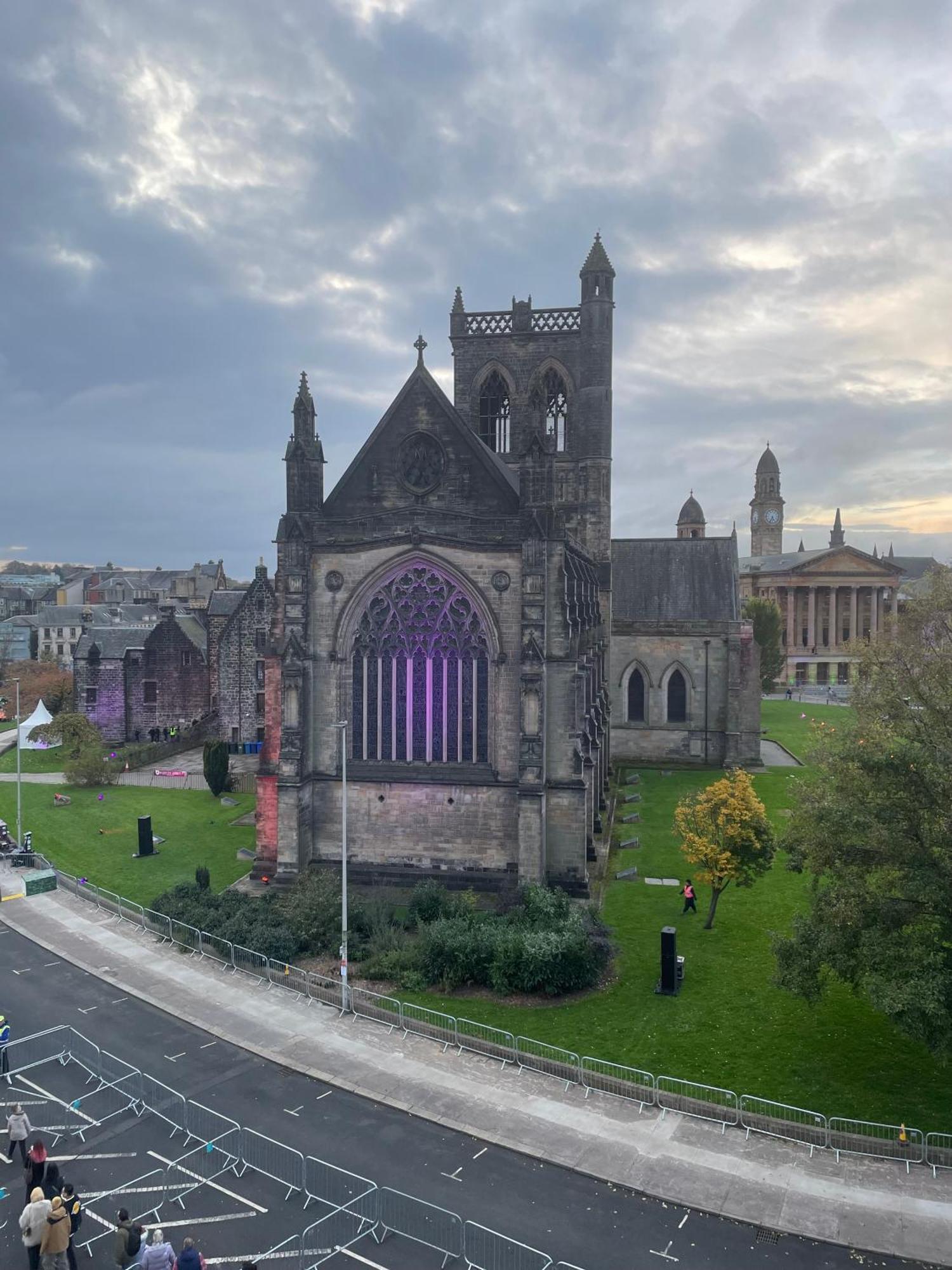 The Paisley Penthouse - Abbey View Apartman Kültér fotó
